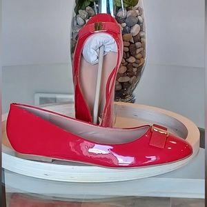 Patent leather shoes